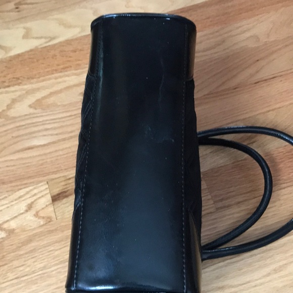LOFT BLACK PURSE LIKE NEW - Picture 3 of 6